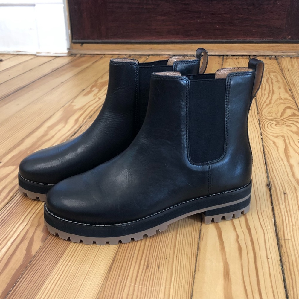 Madewell Ivy Chelsea Boot in Leather